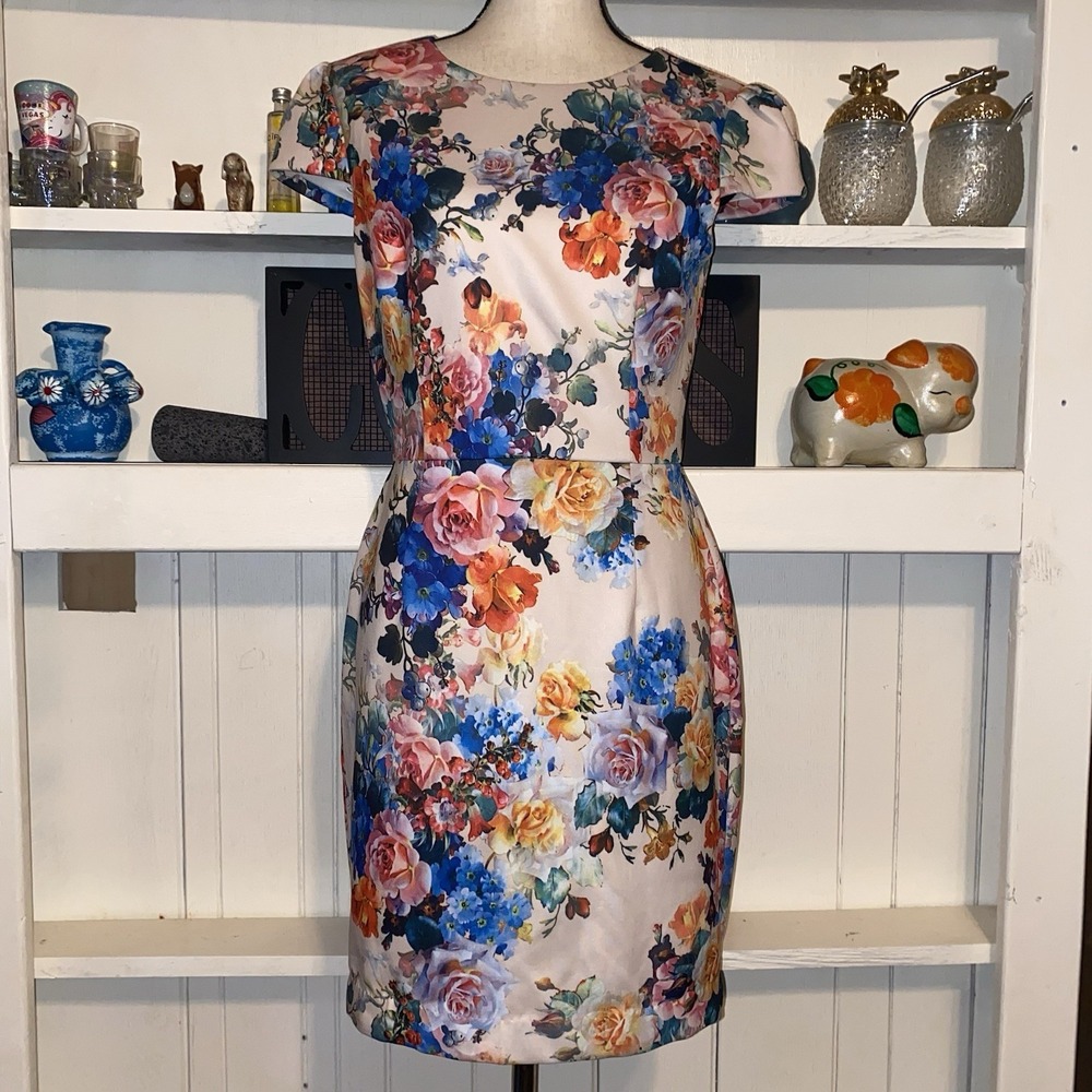 Betsey Johnson Cream Floral Short Sleeve Dress Size 8 Spring